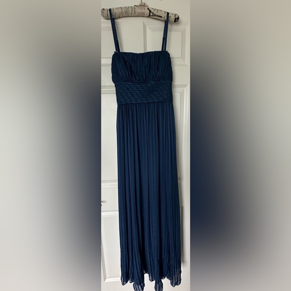 EUC | BCBG MaxAzria ink blue strapless 100% silk gown/PROM dress - Picture 3 of 10